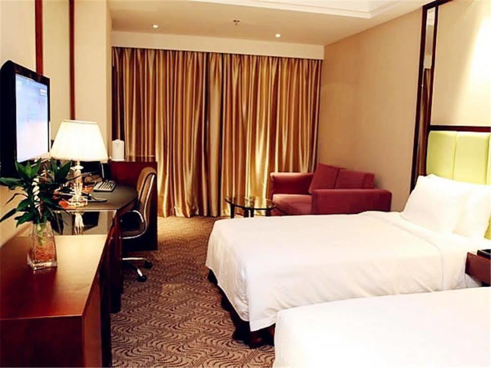 Lijing Grand Hotel City Center Liuzhou Exterior photo